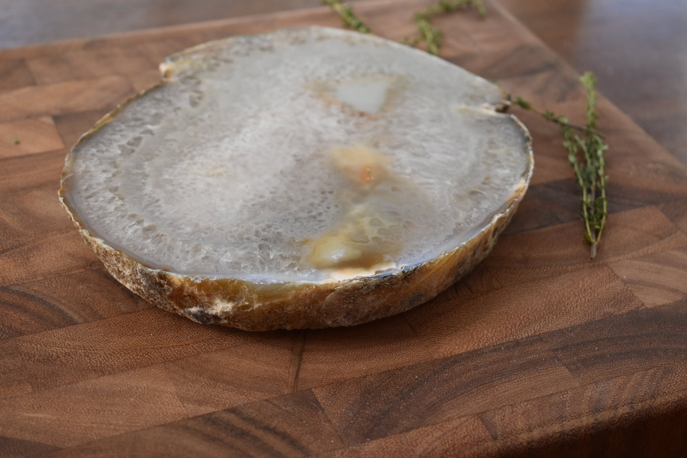 Agate Platter, Natural Trim