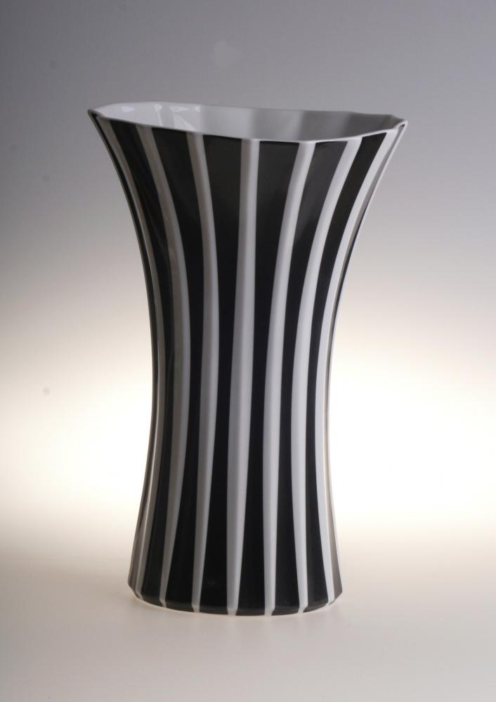 Retro Porcelain Vase, White Stripe